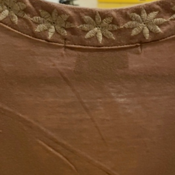 BCBG Max Azria Soft Brown Detailed Tunic Top. Sz M - Picture 5 of 9